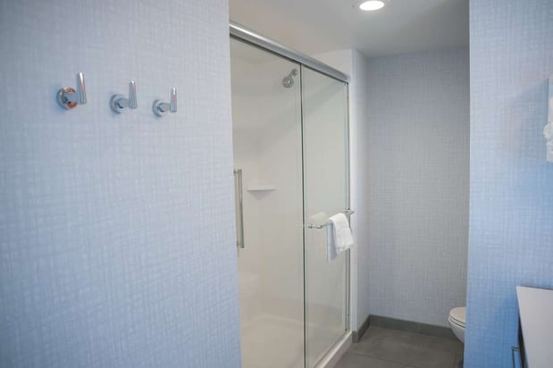 Images Hampton Inn & Suites Erie Bayfront