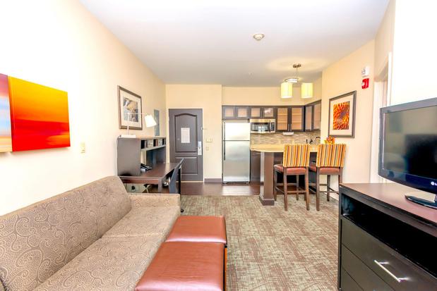Images Staybridge Suites Houston IAH - Beltway 8 by IHG
