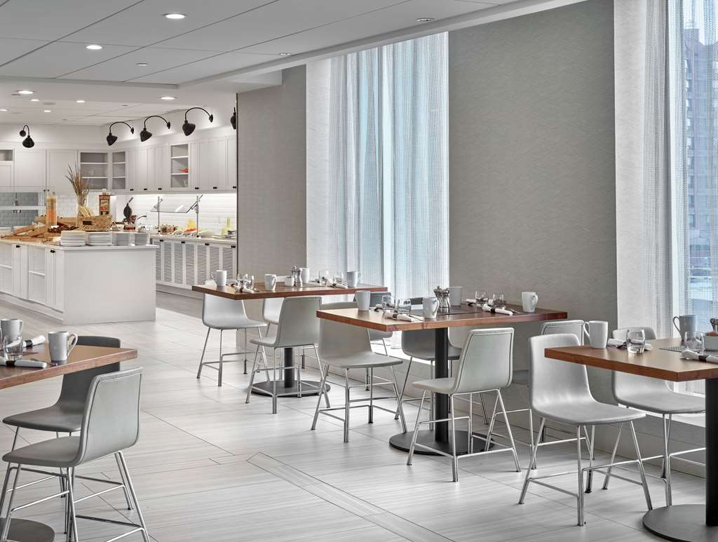 Images DoubleTree by Hilton Edmonton Downtown