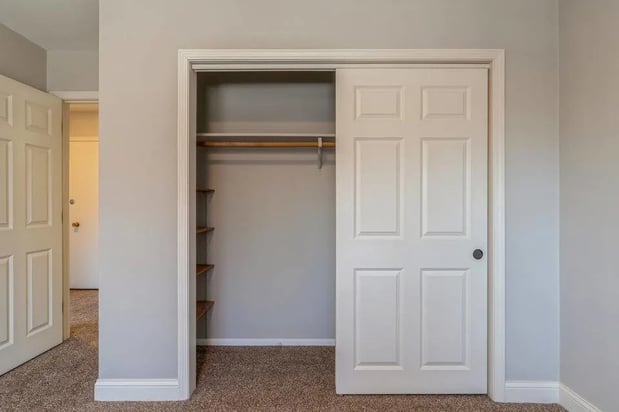 Images Cove at Linden Hills