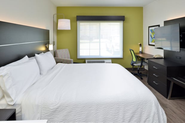 Images Holiday Inn Express & Suites Carthage by IHG