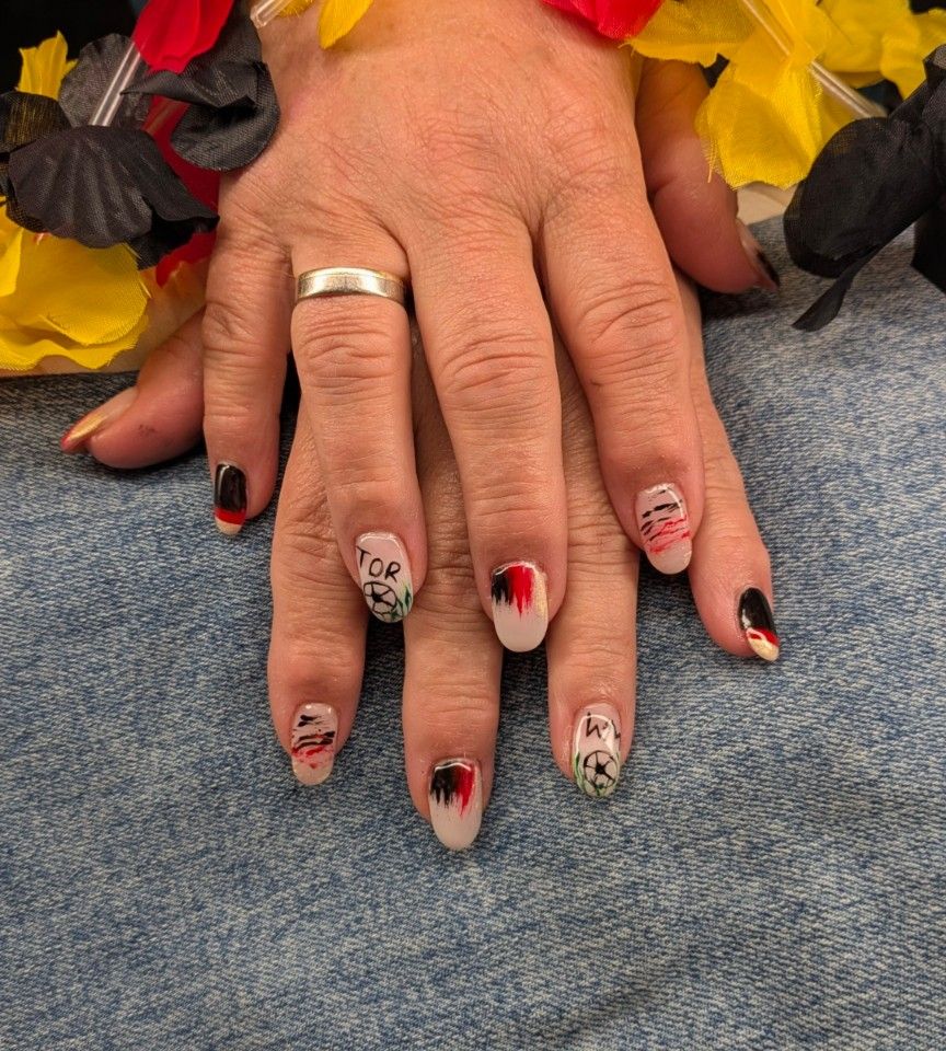 Nagelstudio Dream Nails Kerstin Vieweg, Am Linsenviertel 9 in Riedbach