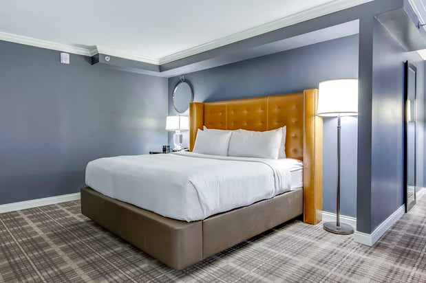 Images The Campbell House Lexington, Curio Collection by Hilton