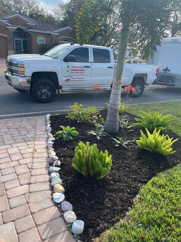 Superstar Landscaping Image