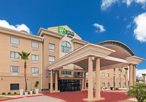 Images Holiday Inn Express & Suites Laredo-Event Center Area by IHG