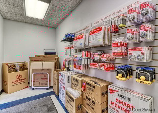 Images CubeSmart Self Storage