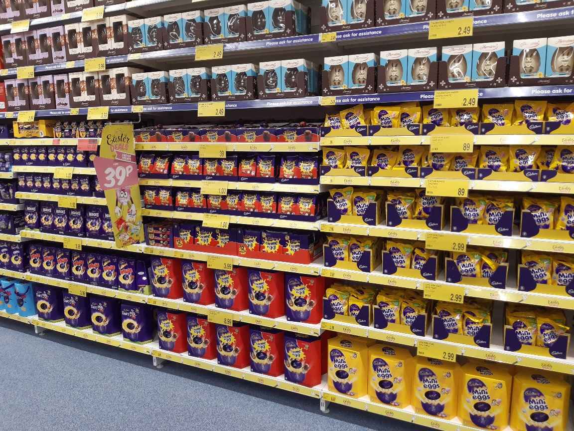 B&M's brand new store in Warrington is choc-full of delicious Easter chocolate, including Easter Eggs from the biggest brands like Cadbury, Galaxy, Maltesers, Nestle and much more!