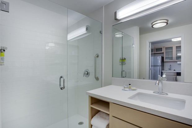 Images Candlewood Suites Miami Intl Airport - 36th St by IHG