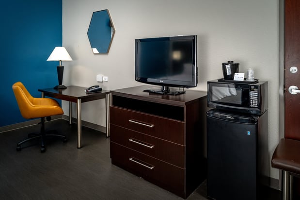 Images Holiday Inn Express & Suites Charleston NW - Cross Lanes by IHG