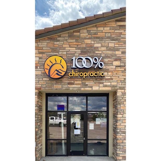 Images 100% Chiropractic - Monument