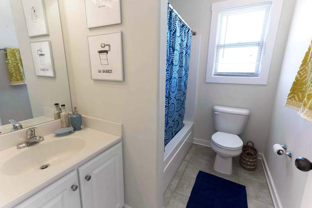 Images The Cottages at Lake Tamaha - Student Housing