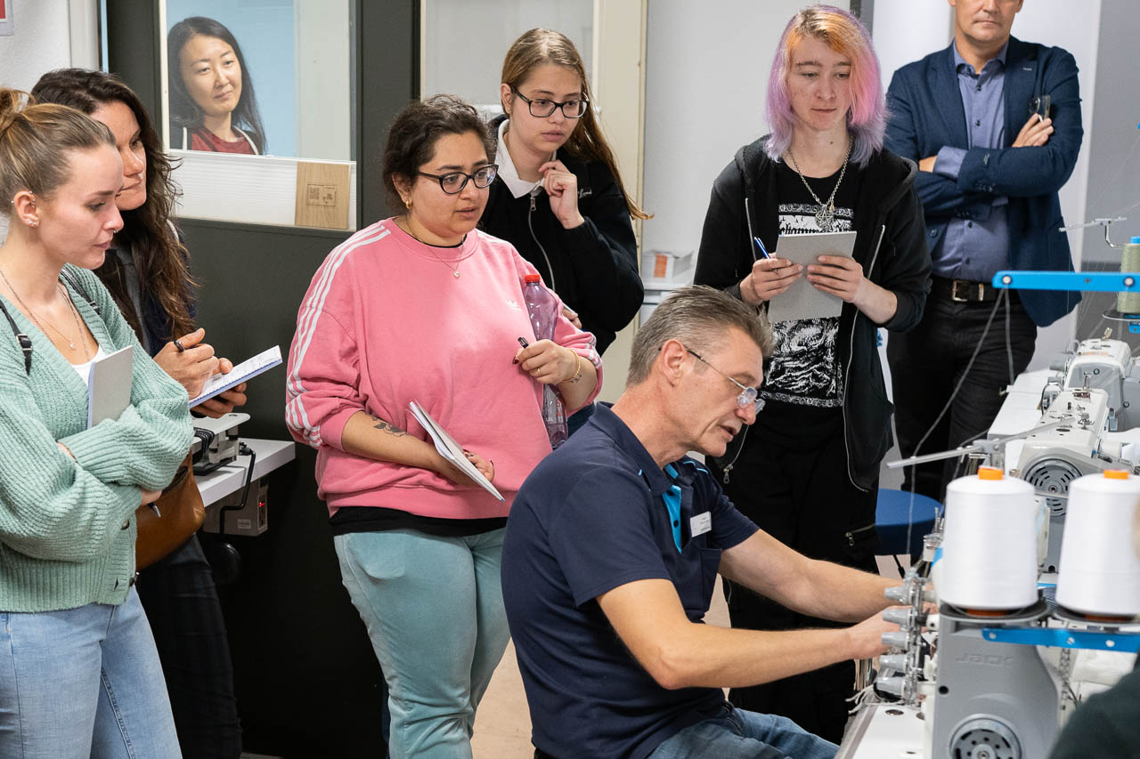 Twaruschka Nähtechnologie GmbH, Florhofstrasse 13 in Wädenswil