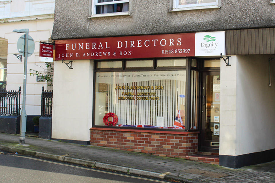 J D Andrews & Son inc. Savill Funeral Directors Kingsbridge 01548 852997