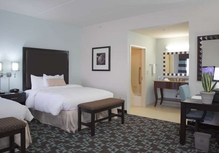 Images Hampton Inn & Suites Nashville @ Opryland