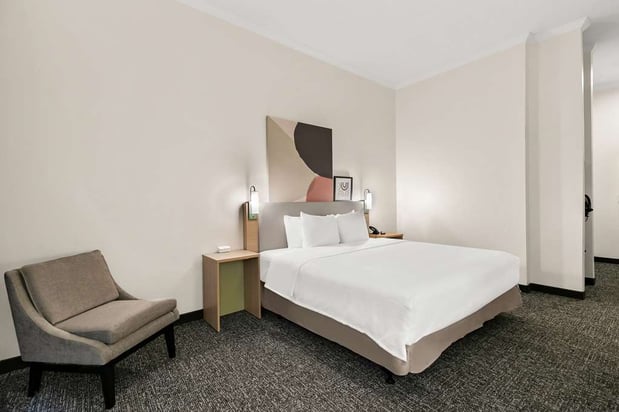 Images Spark by Hilton Commerce, GA