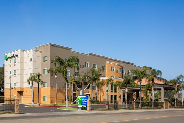 Images Holiday Inn Express & Suites Bakersfield Central by IHG