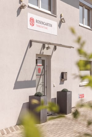 Bilder ROSENGARTEN-Tierbestattung Regensburg