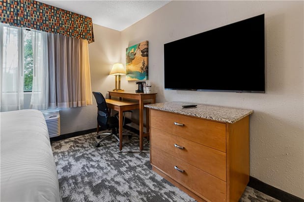 Images Best Western Ambassador Inn & Suites