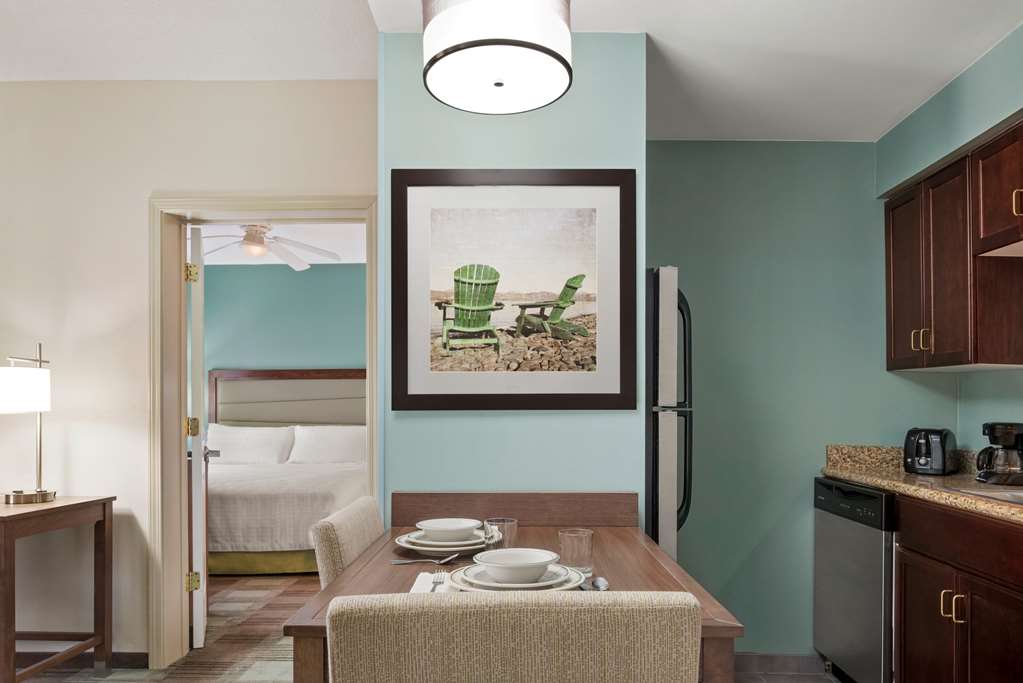 Guest room