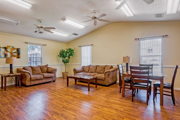 Images Sabal Palms Apartments