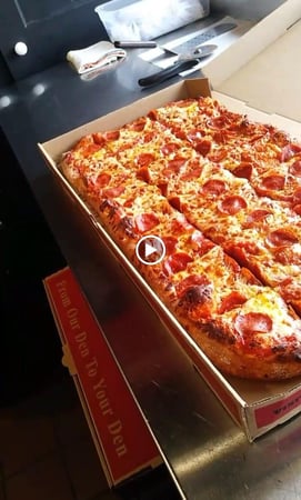 Images Fox's Pizza Den