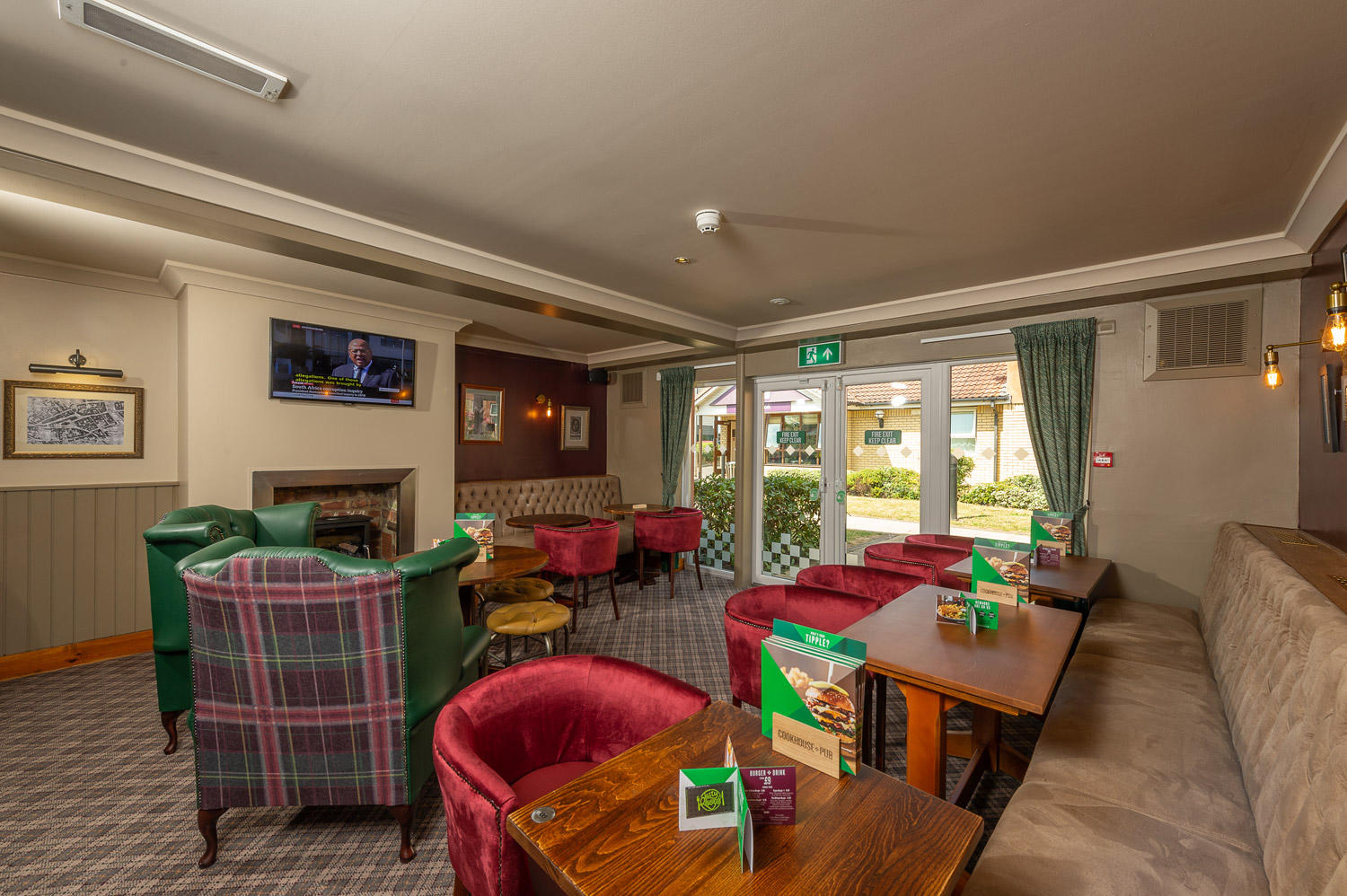 Images King Sedgemoor Inn Cookhouse + Pub