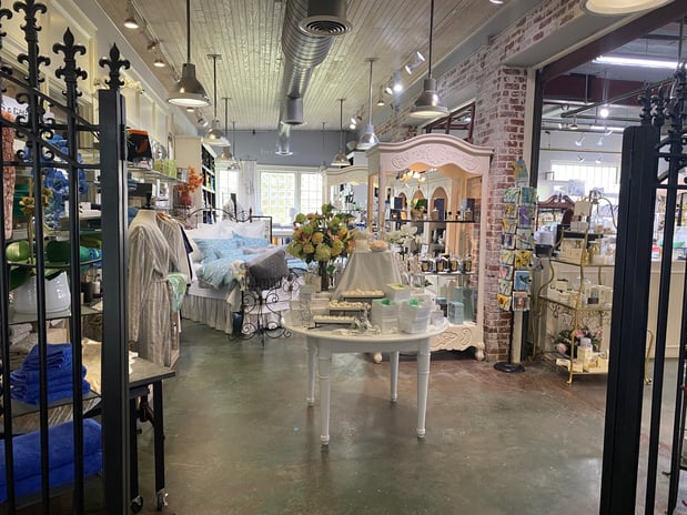 Images Opulence of Southern Pines
