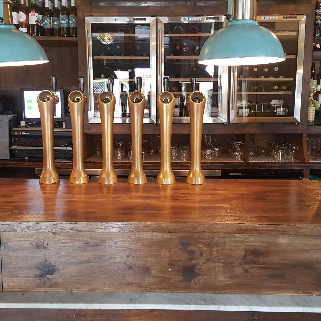 Images Install Beer  Alquiler de Grifos de Cerveza en Barcelona