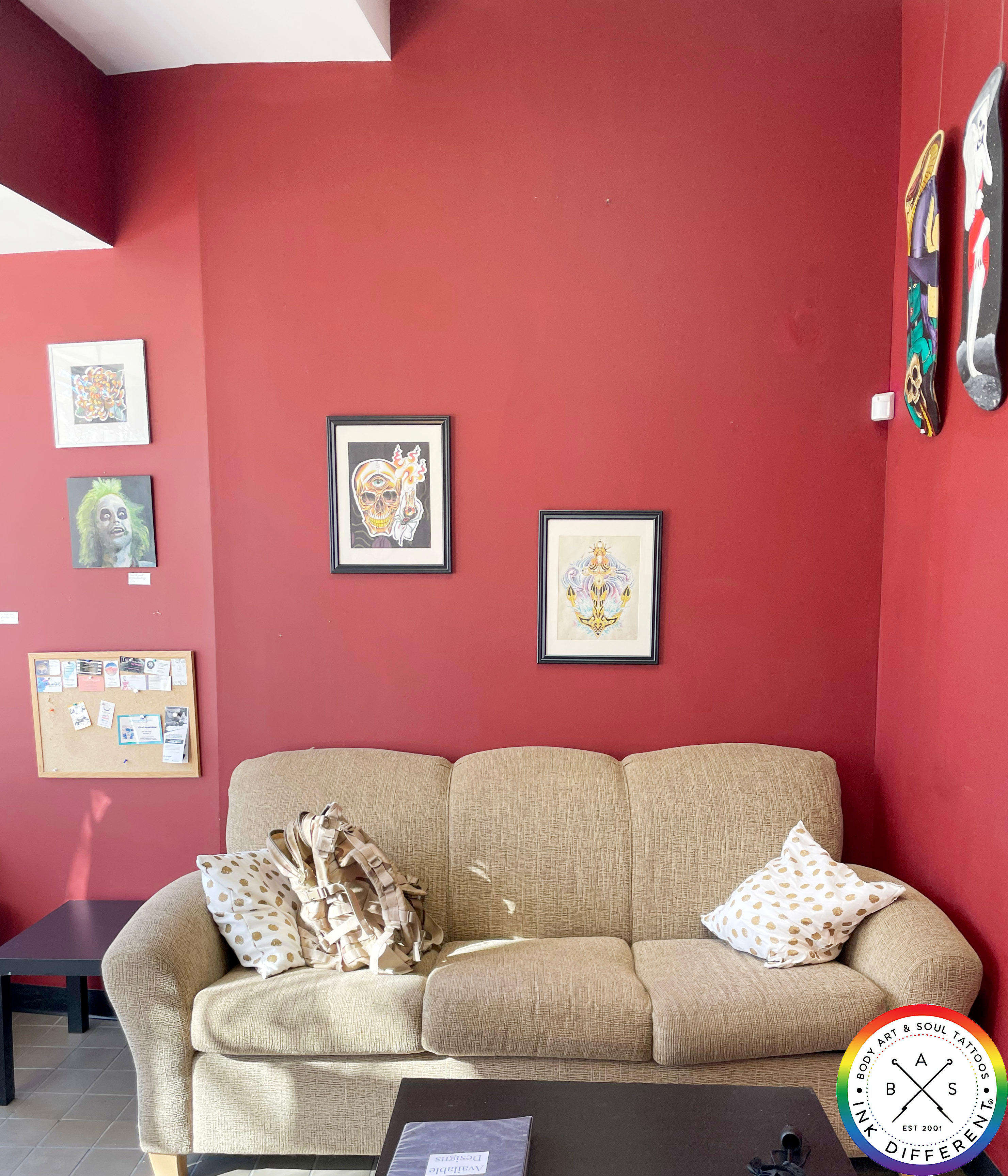 New Haven Ct Tattoo School Interior View of Comfortable Waiting Area Couch