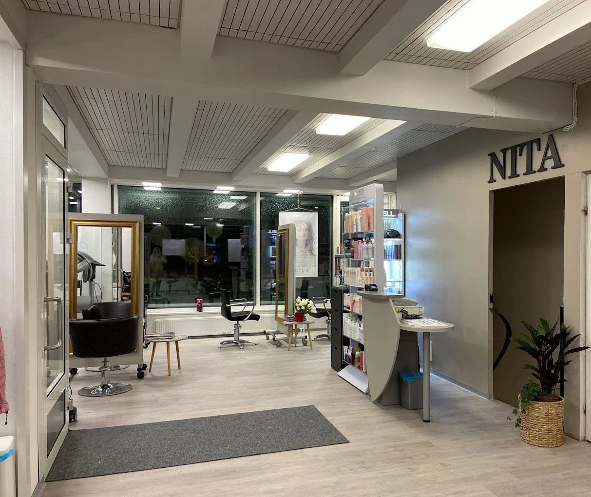 Images Parturi-Kampaamo Nita