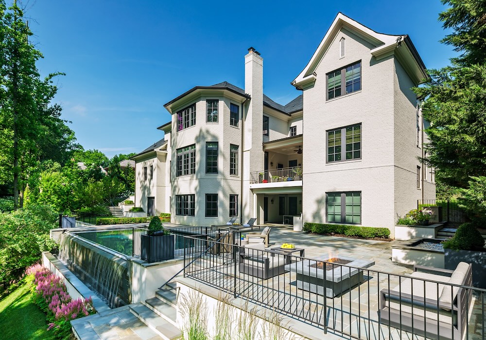 Black Pearl Management Image