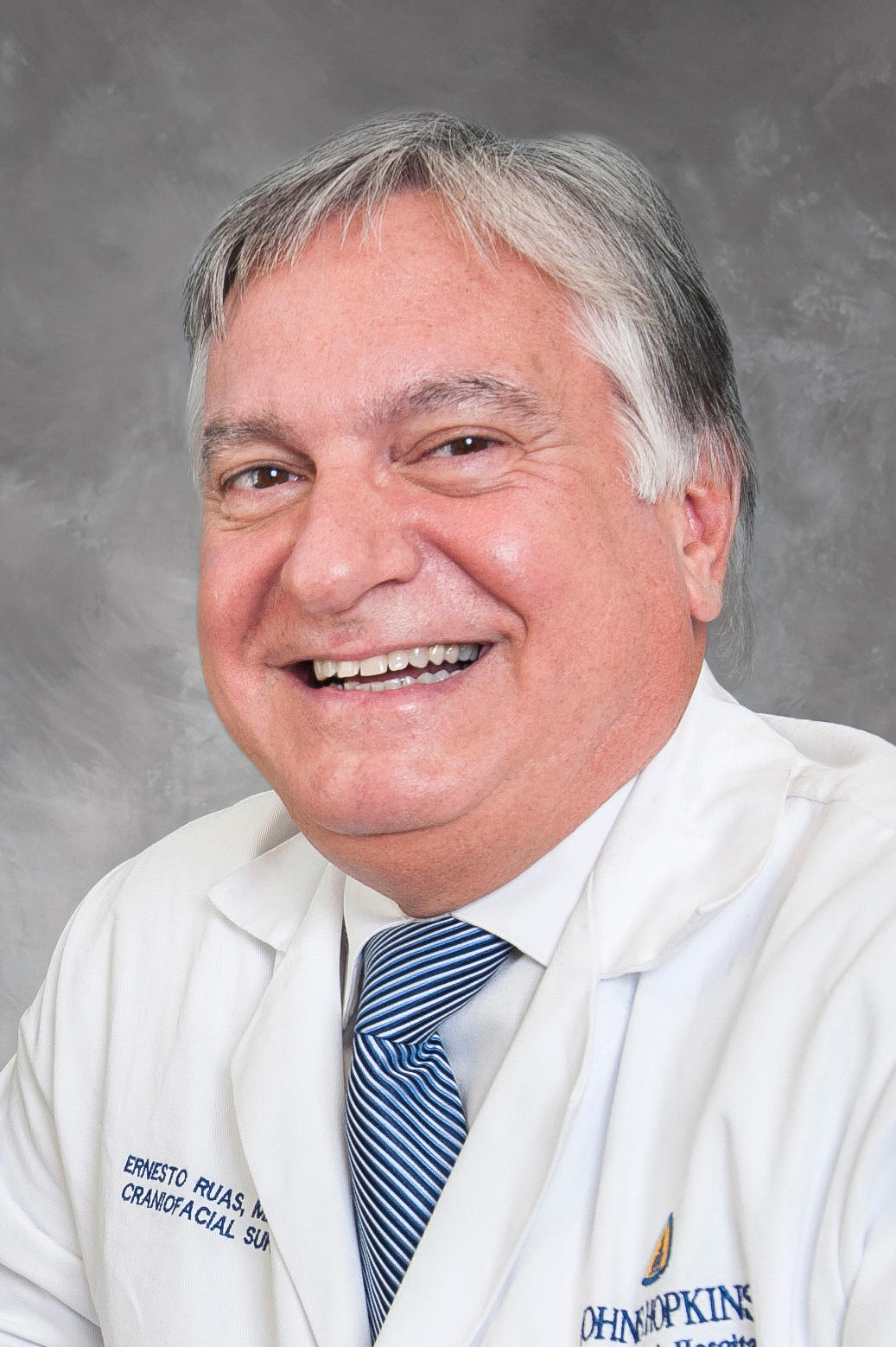 Dr. Ernesto Ruas, MD, Plastic Surgery Tampa, FL MD