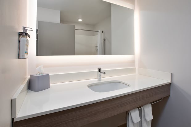 Images Holiday Inn Express & Suites Grand Rapids-North by IHG