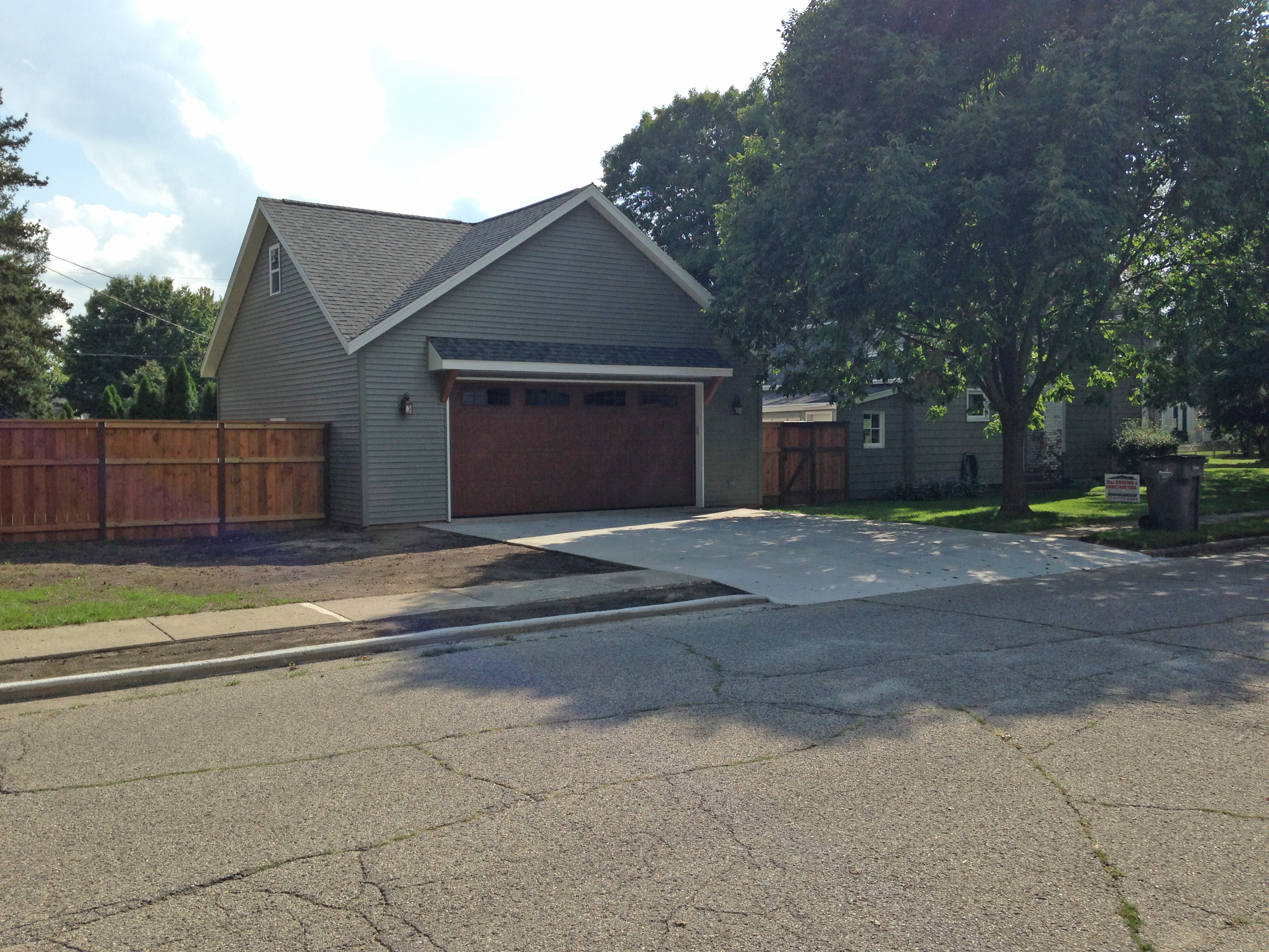 D and J Roofing and Construction