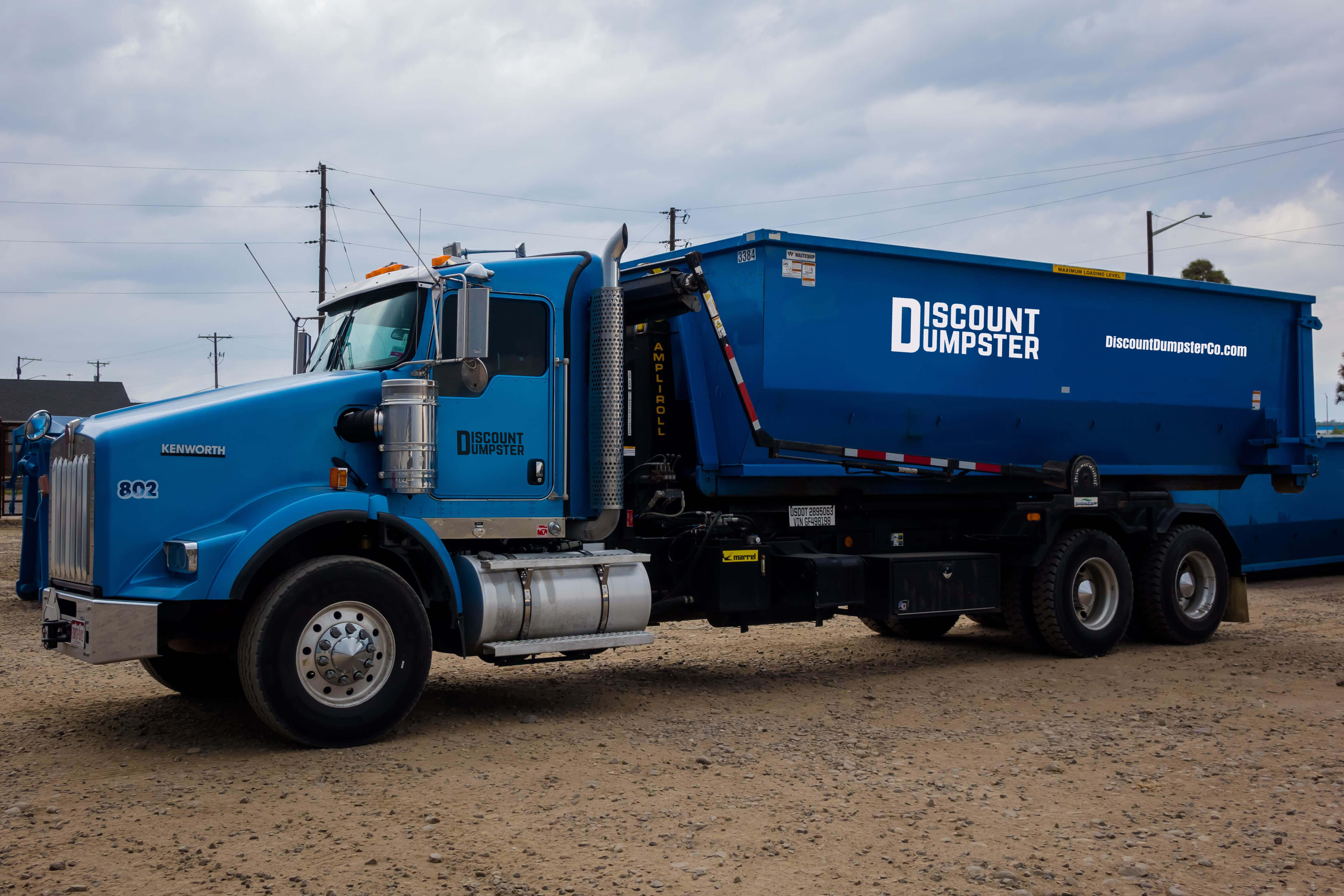 Discount dumpster has roll off dumpster and waste removal services in Denver co