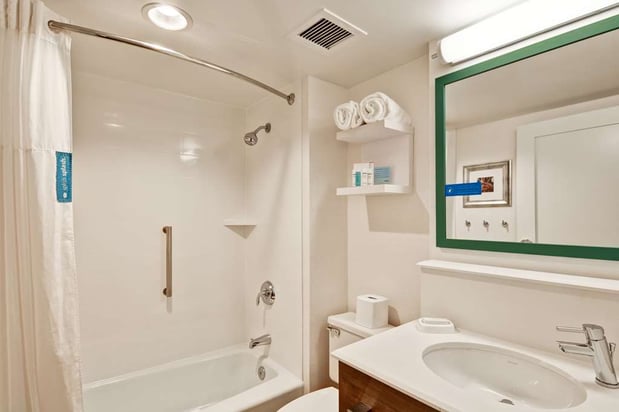 Images Hampton Inn Milford