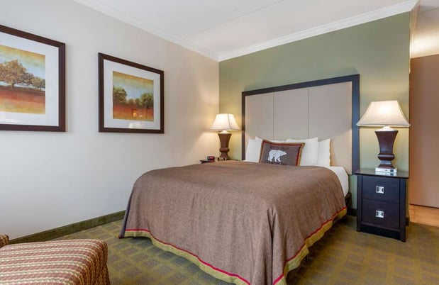 Images Best Western Plus White Bear Country Inn