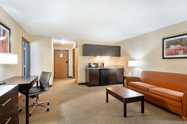 Images Best Western Plus Howe Inn