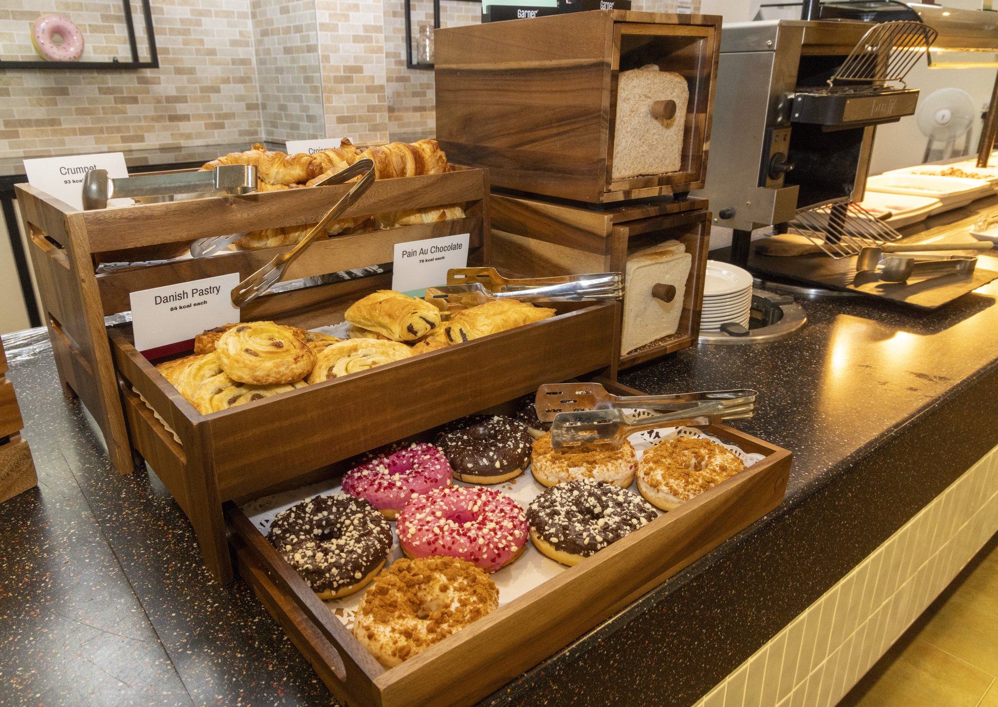 Images Garner Hotel Nottingham City Centre by IHG