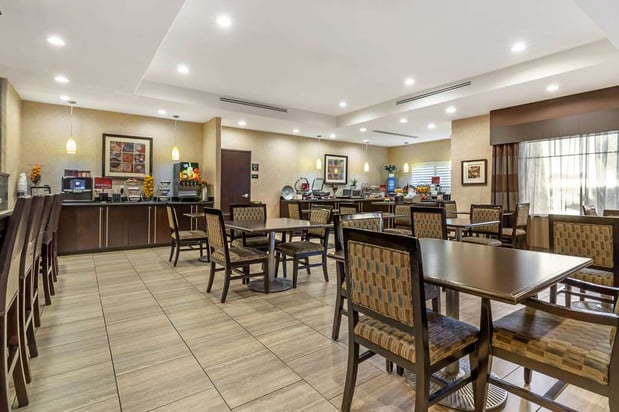 Images Best Western Plus Lytle Inn & Suites