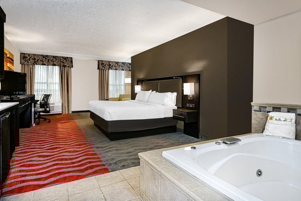 Images Holiday Inn & Suites College Station-Aggieland by IHG