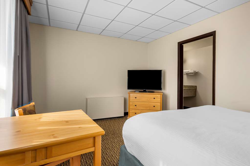 Queen Suite