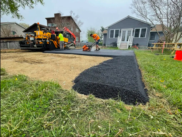 Looking for residential asphalt paving services in Maryland? Premier Paving offers asphalt milling and installation to create a smooth and durable surface for your driveway or parking lot. Contact us today for a free estimate.