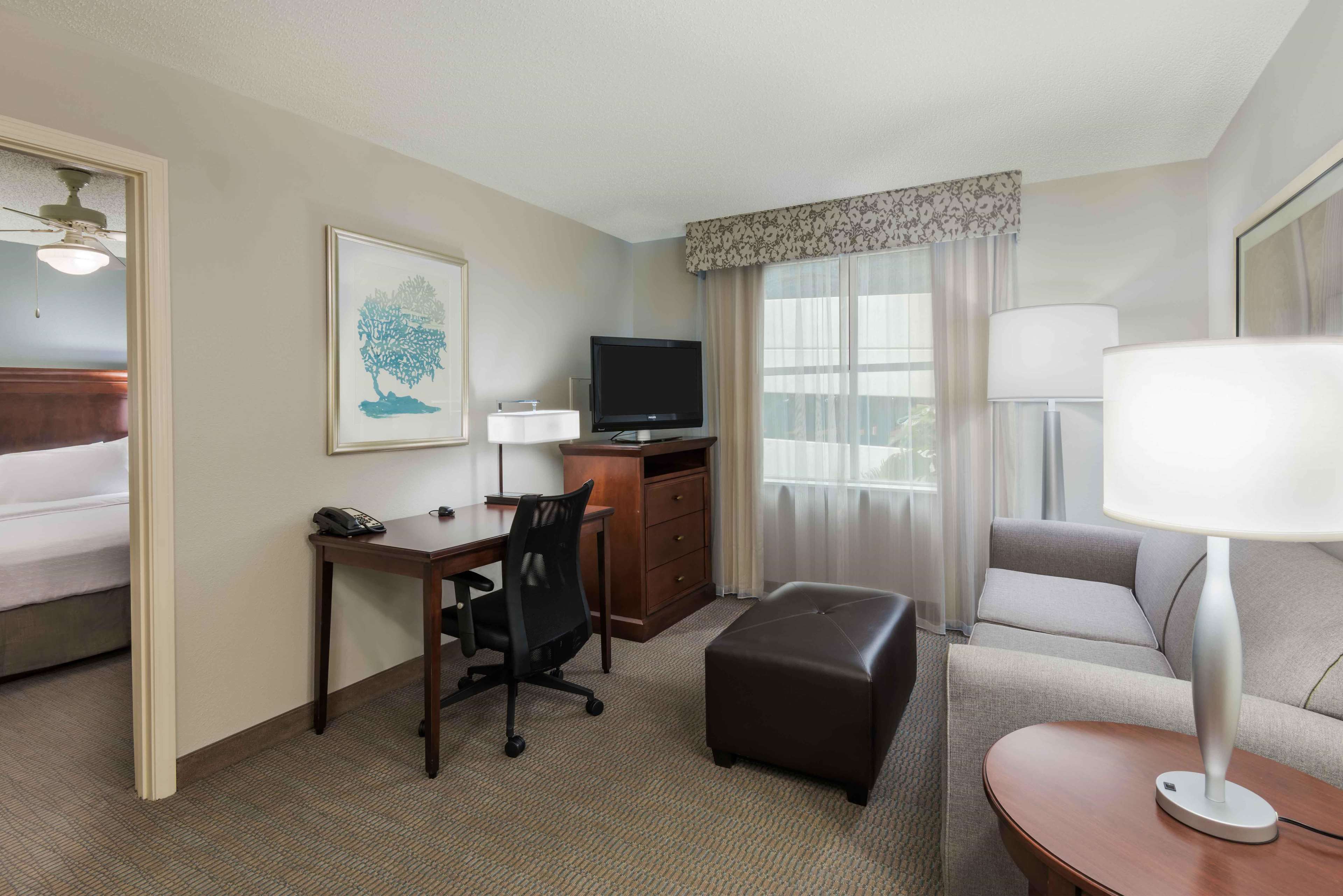 Homewood Suites by Hilton Tampa Airport - Westshore Photo