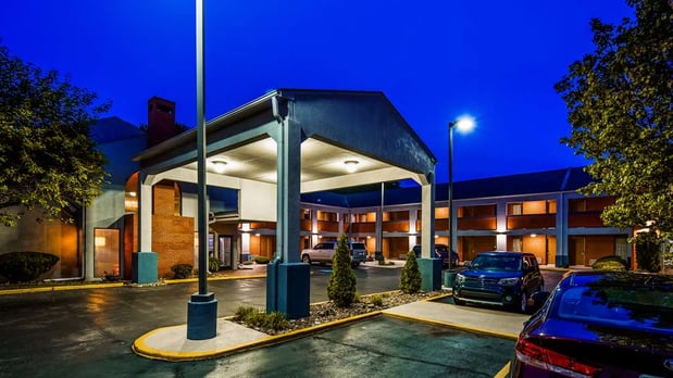 Images SureStay by Best Western Kansas City Country Inn North