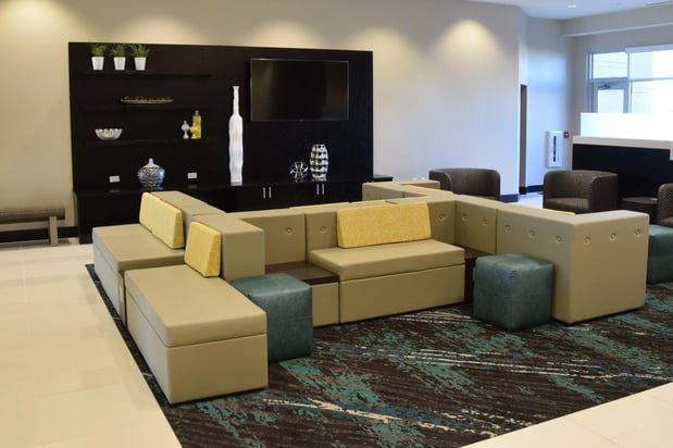 Images Holiday Inn Cincinnati N - West Chester by IHG