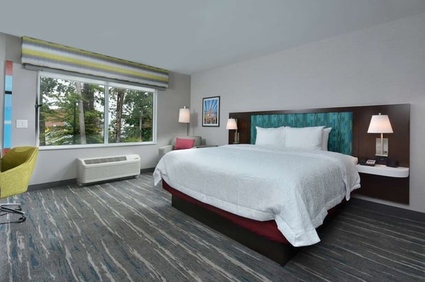 Images Hampton Inn & Suites by Hilton Charlotte North I 485