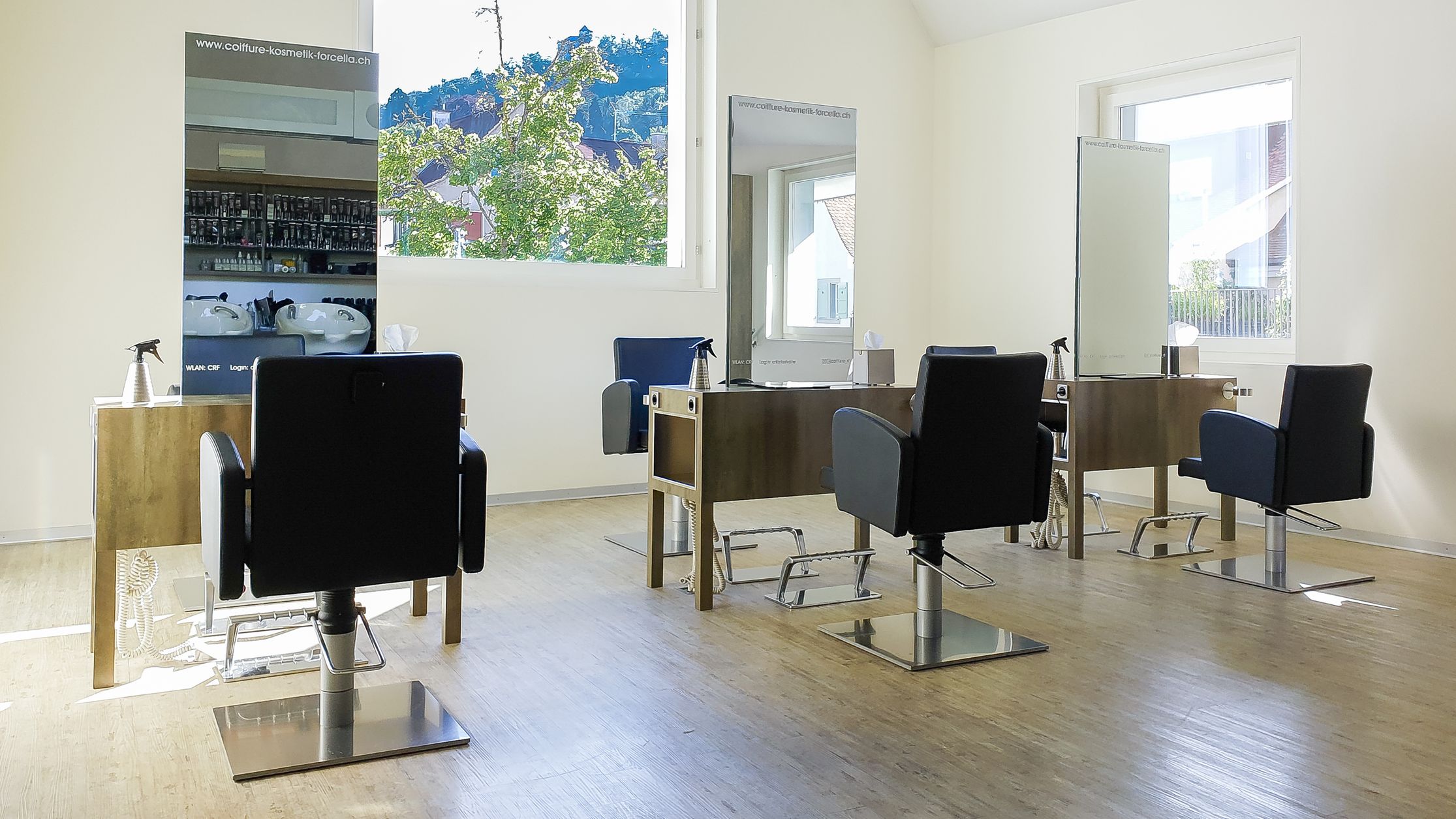 COIFFURE RF ROBERT FORCELLA, Hauptstrasse 37 in Arlesheim
