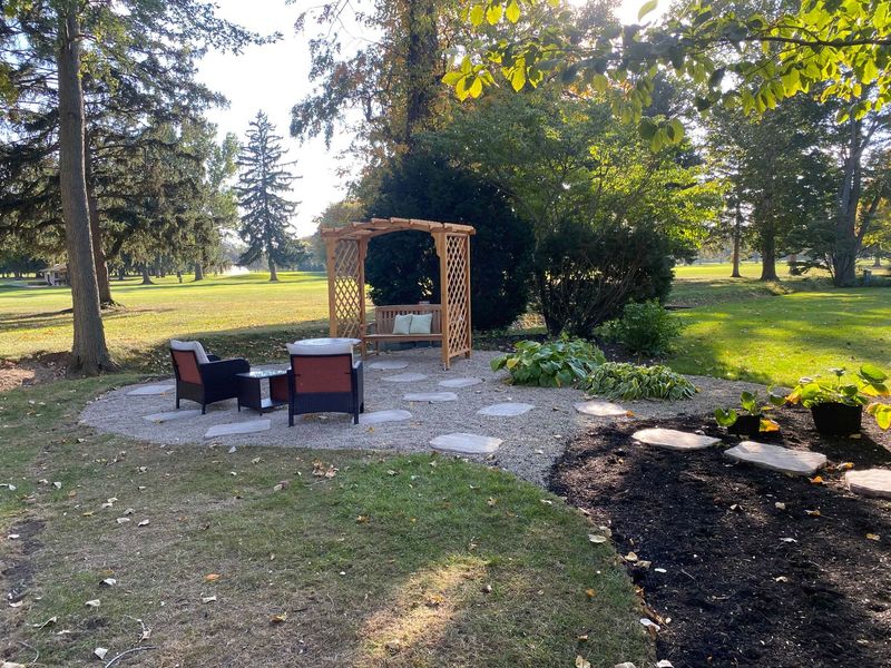 USA Lawn & Landscaping Image