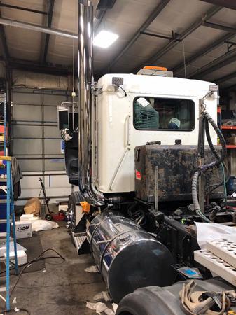 Images Emery Truck & Trailer Repair
